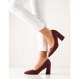 Bestelle Czamszowe bombeia em um pilar vermelho multicolorido 1