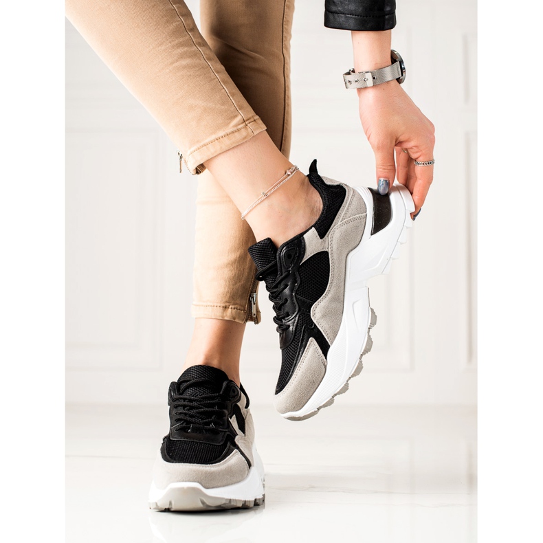 Sweet Shoes Tênis cinza e preto 2