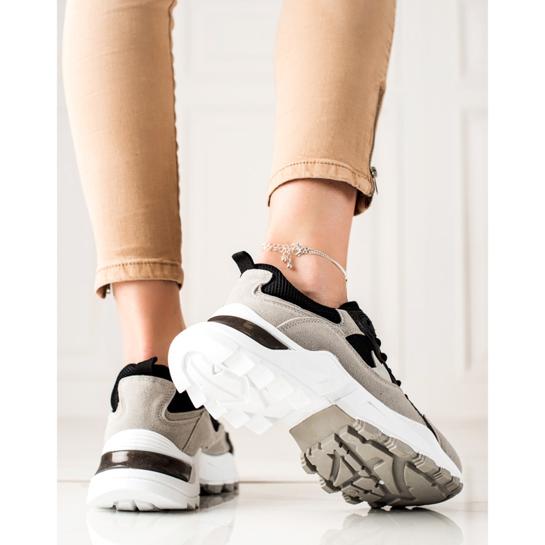 Sweet Shoes Tênis cinza e preto 1