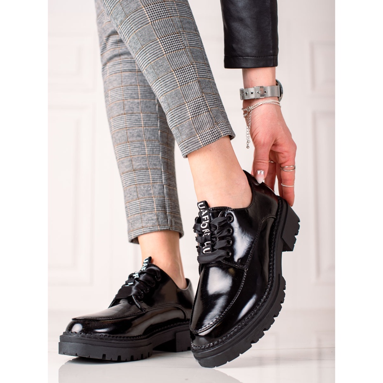 La.Fi sapatos de moda com cadarço preto 1