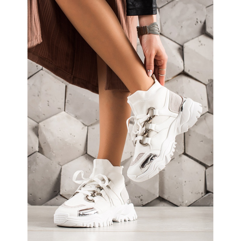 TRENDI Tênis da Moda branco prata cinza 1