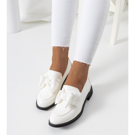 Khale sapato branco lacado 1