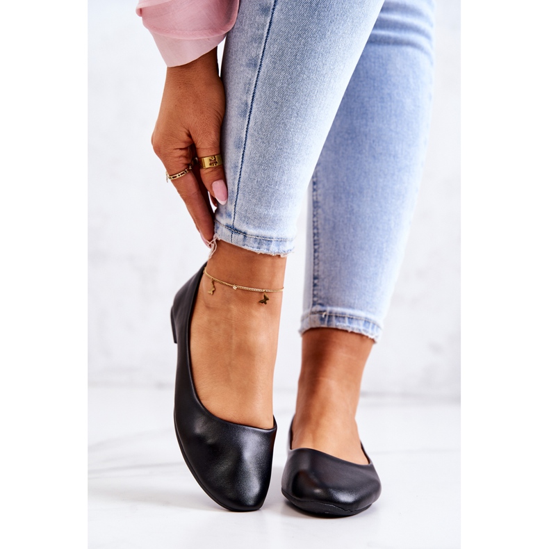 Sapatos de bailarina clássicos de couro pretos 2