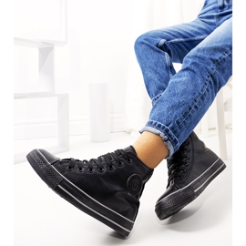 Tênis cano alto com isolamento preto, Lade 1