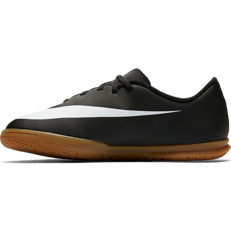 Sapatos pretos Nike Bravatax Ii Ic Jr 844438 001 1