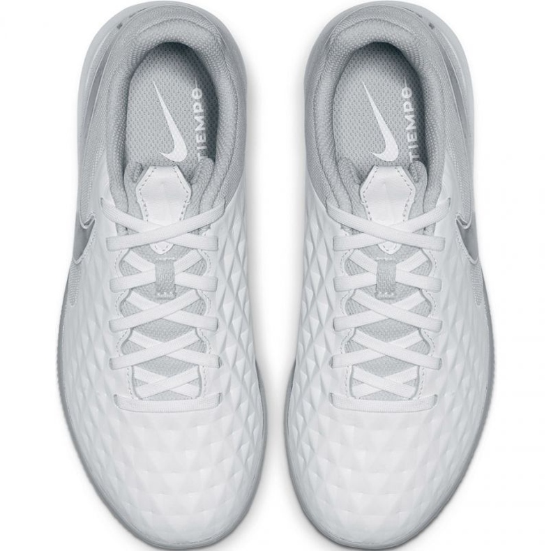 Sapatos de interior Nike Tiempo Legend 8 Academy Ic Jr AT5735-100 branco branco 1