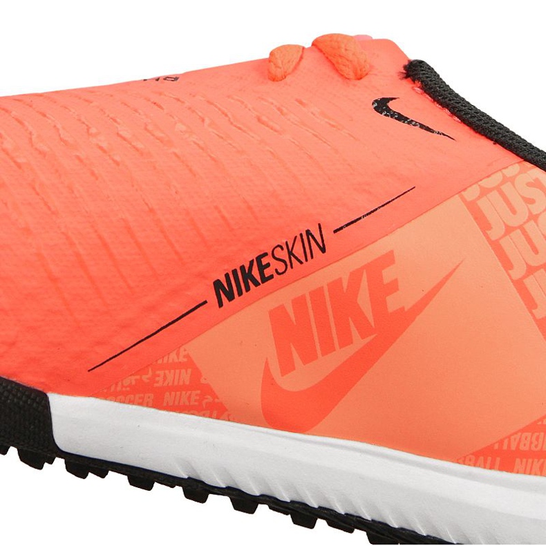 Chuteiras Nike Phantom Vnm Academy Tf Jr AO0377-810 laranja laranjas e tintos 1