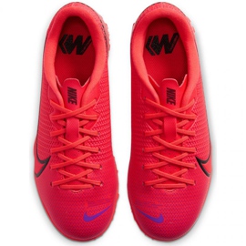 Chuteiras Nike Mercurial Vapor 13 Academy Tf Jr AT8145-606 vermelho laranjas e vermelhos 1