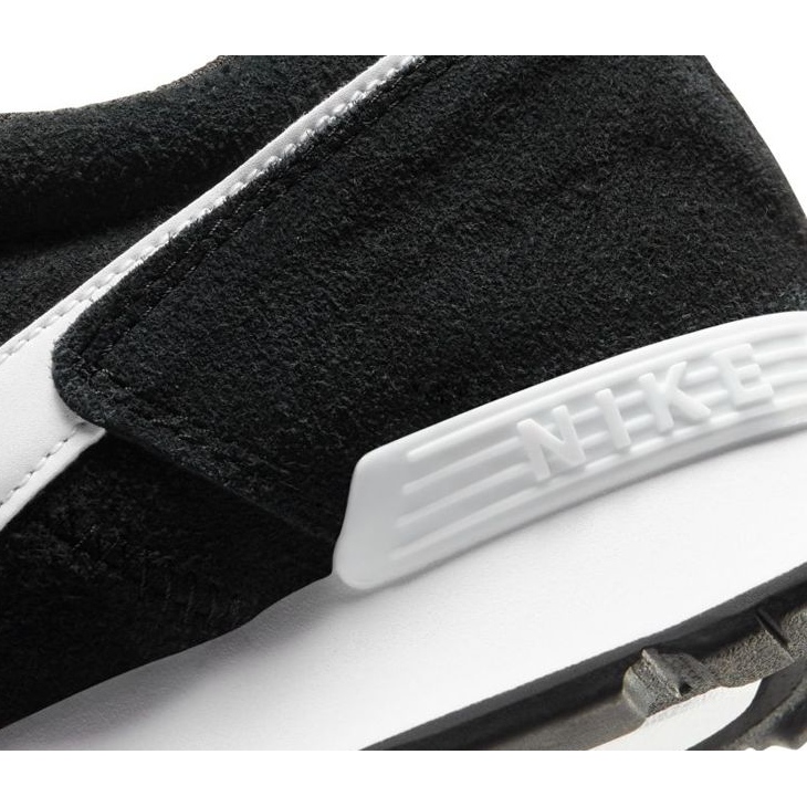 Sapato Nike Venture Runner Suede M CQ4557-001 preto 1