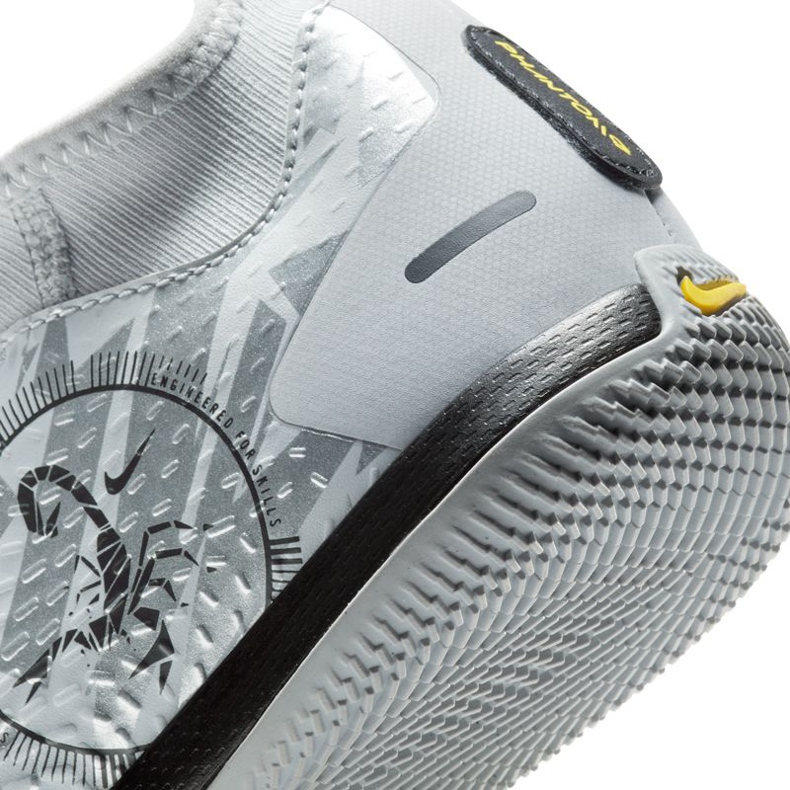 Chuteiras Nike Phantom Gt Academy Df Se Ic Jr DA2288-001 prata prata 1 Chuteiras Nike Phantom Gt Academy Df Se Ic Jr DA2288-001 prata prata 1