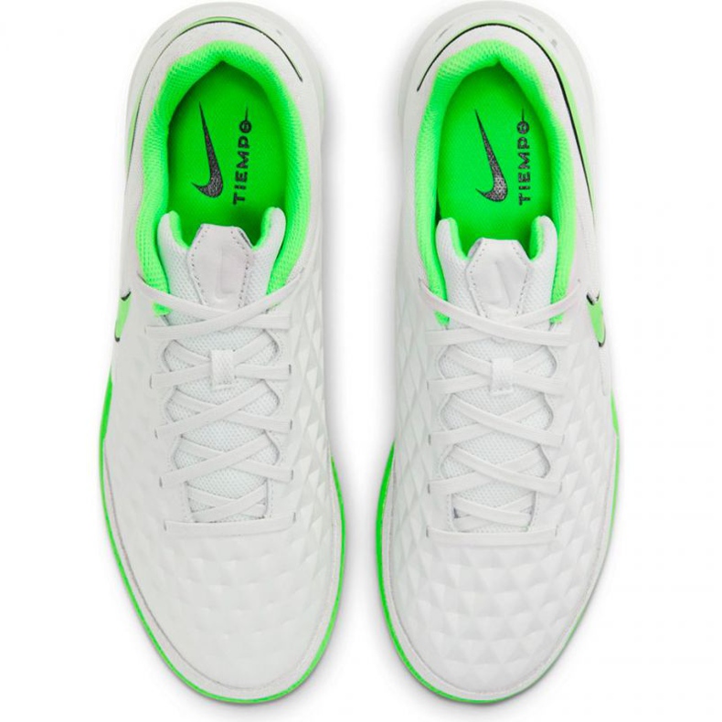 Chuteiras Nike Tiempo Legend 8 Academy Ic M AT6099-030 branco branco 1