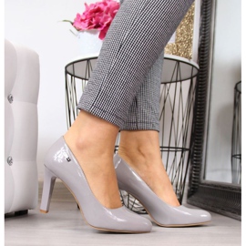 Bombas lacadas no poste Sergio Leone W SK3G cinza 2