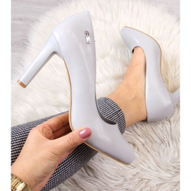 Bombas no posto Sergio Leone W SK3AD cinza 1