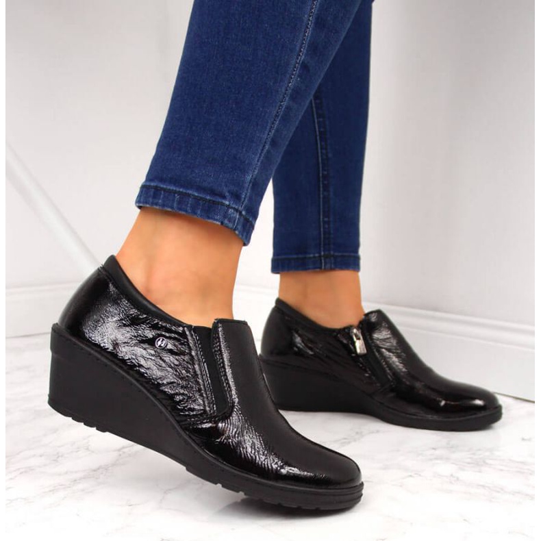 Sapatos de couro lacado Helios W 389 preto 2