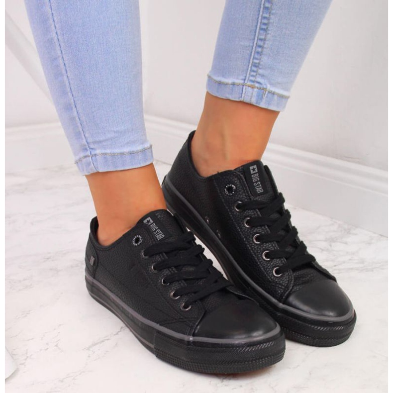 Tênis de cano baixo com couro ecológico Big Star II274002 W preto 2