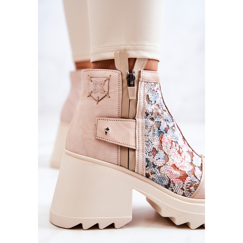 Botas de couro em um poste maciço Maciejka Bege 05325-04 1