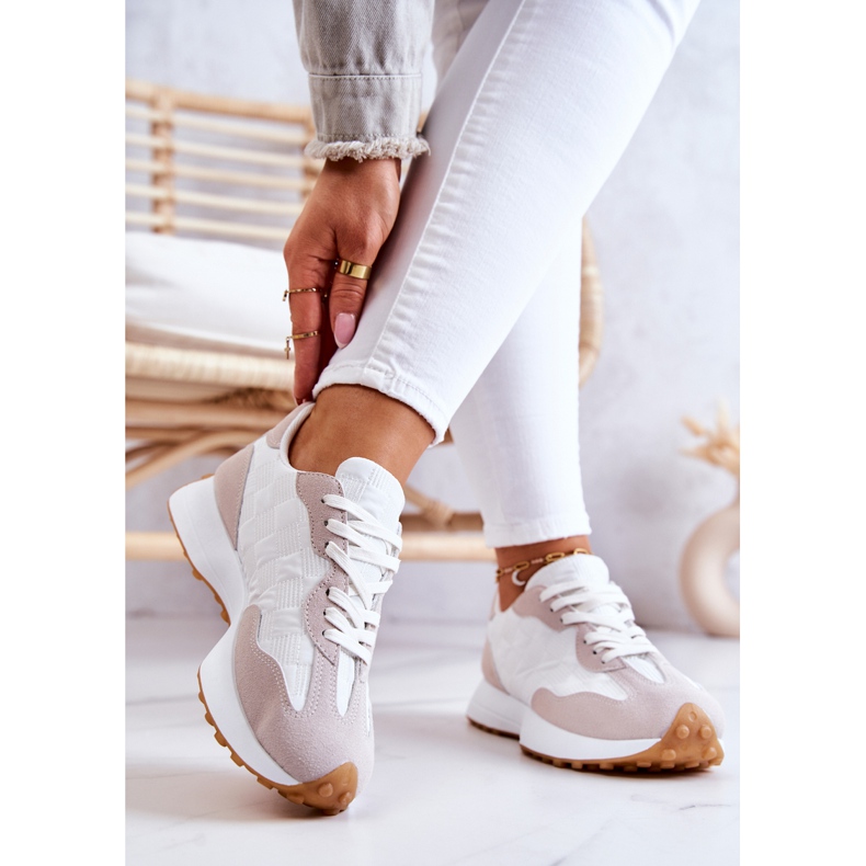 FJ1 Tênis Esportivo Clássico, Amarrado Branco e Bege Patrice 2