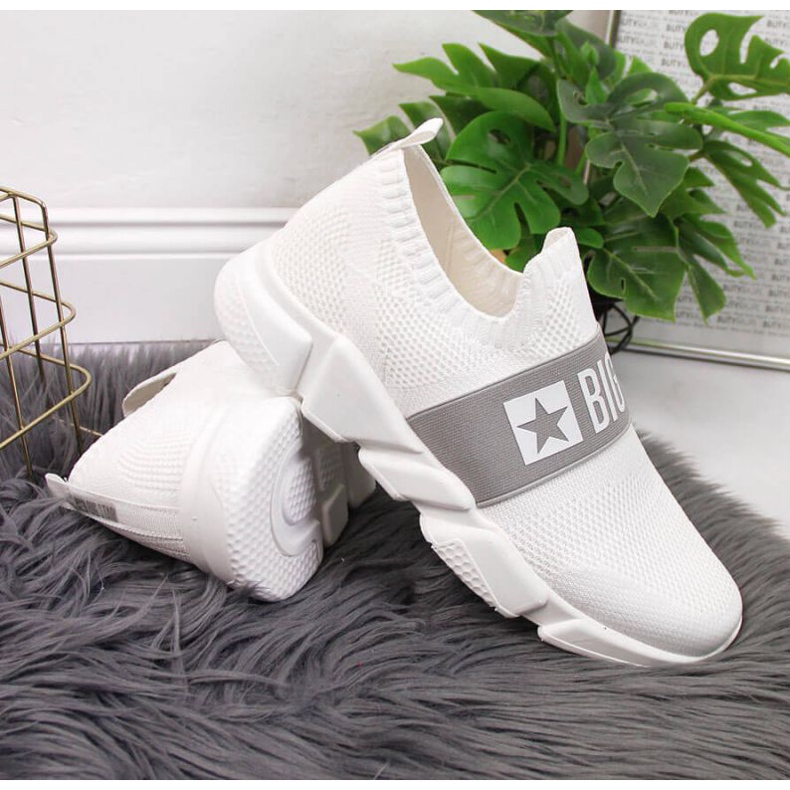 Calce tênis esportivo Big Star W JJ274297 branco 2