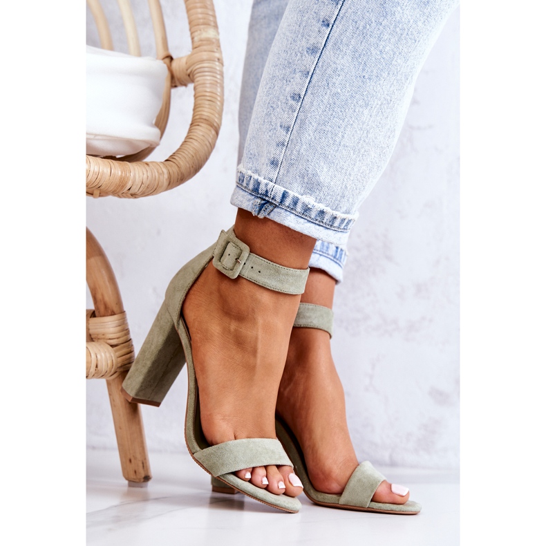 FB2 Sandálias de salto de camurça verde brilhante Jacqueline 1