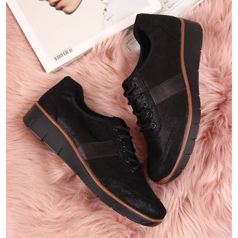 Sapatos de couro na cunha Filippo W PAW68A preto 2