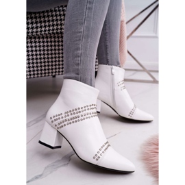 SEA Botas femininas de salto alto em spitz com rebites White Primma branco 1 SEA Botas femininas de salto alto em spitz com rebites White Primma branco 1