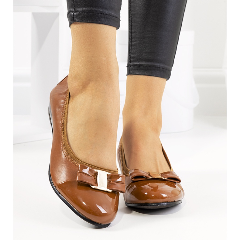 Bailarinas marrons na cunha Rees castanho 1