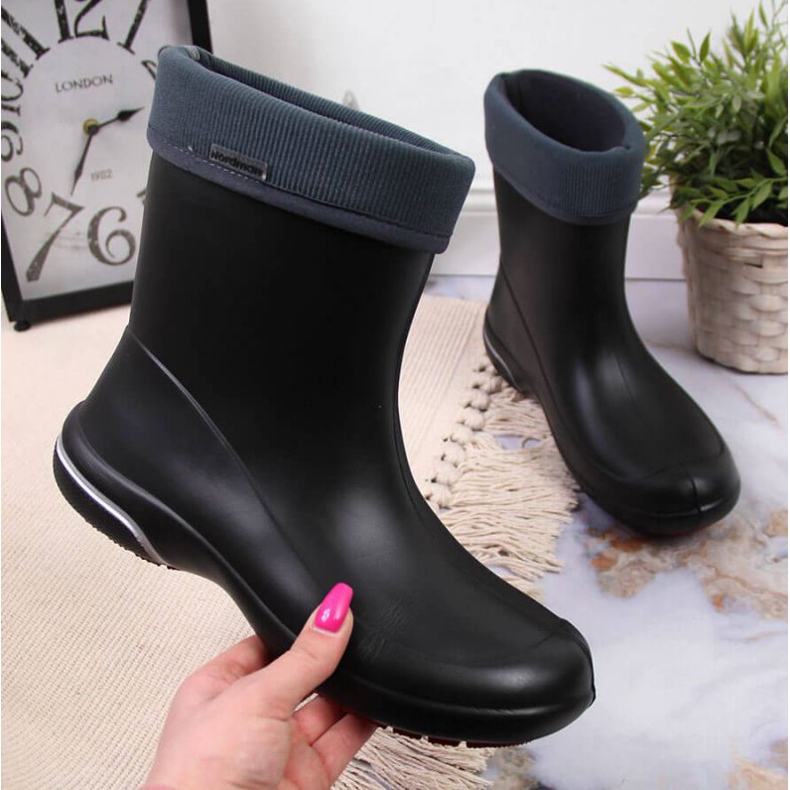 Botas de chuva com isolamento Nordman em preto MAT3 1