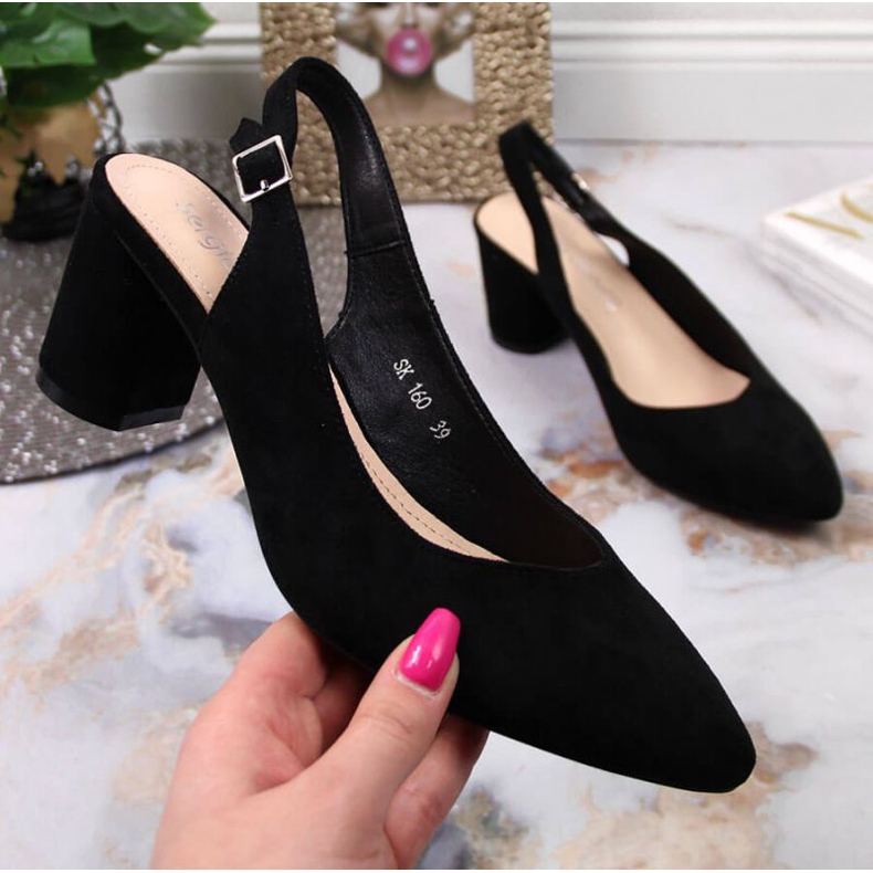 Bombas no poste Sergio Leone em SK362 preto 1