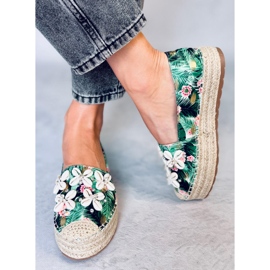 Alpargatas Elif Green com conchas verde 1