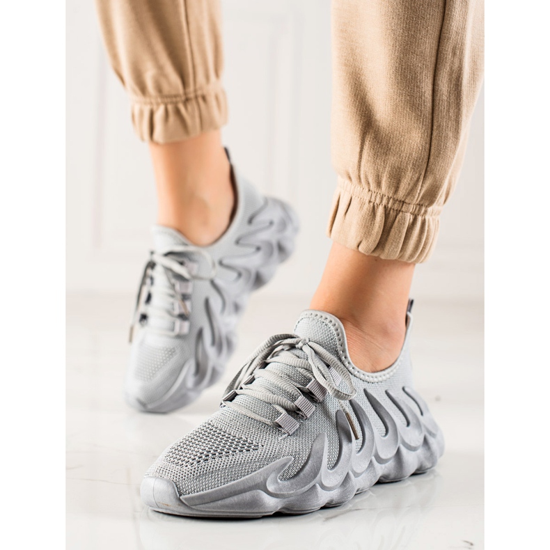 TRENDI Tênis de moda cinza 1