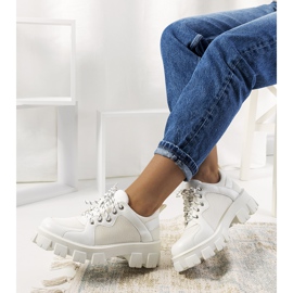 Sneakers brancas de mulher Bernic branco 1