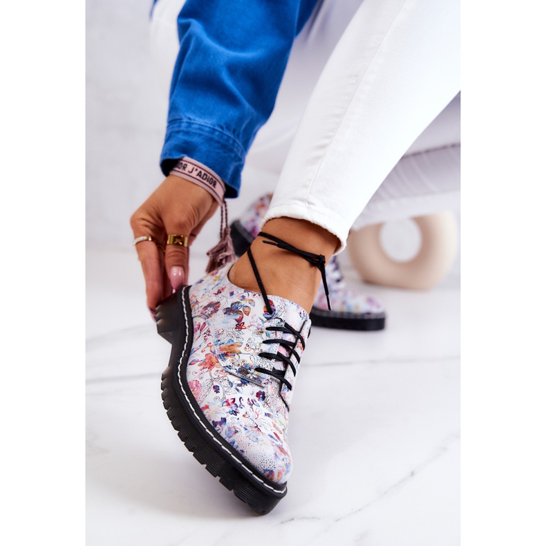 Sapatos femininos Oxfords Maciejka 4087A-38 de couro branco com flores multicolorido 1