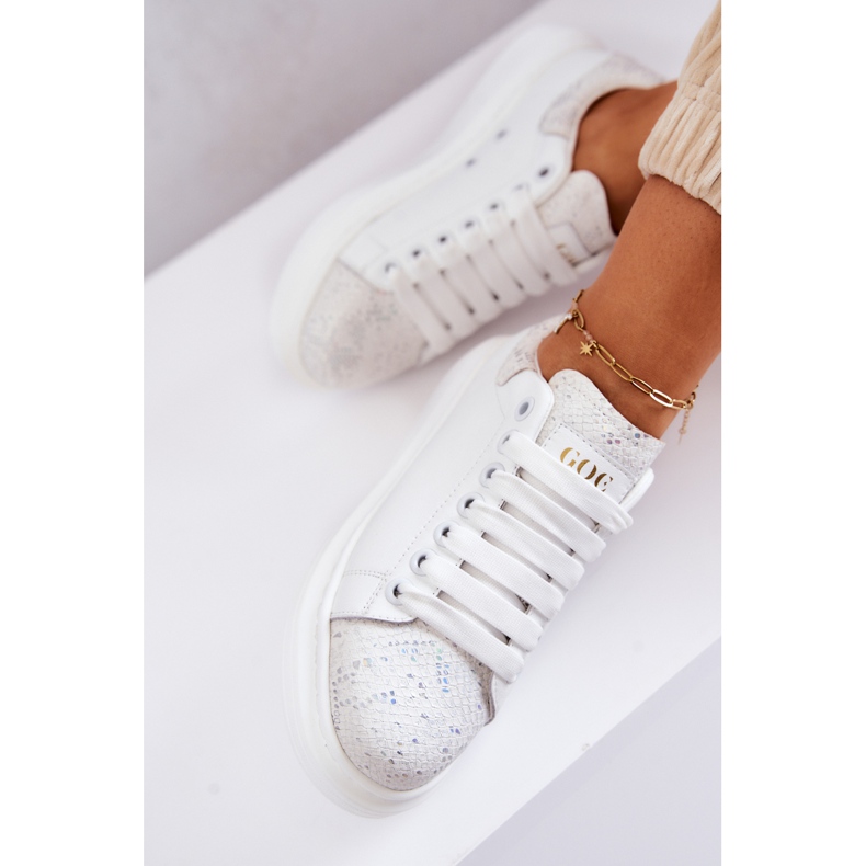 Tênis esportivo feminino GOE JJ2N4053 branco 2