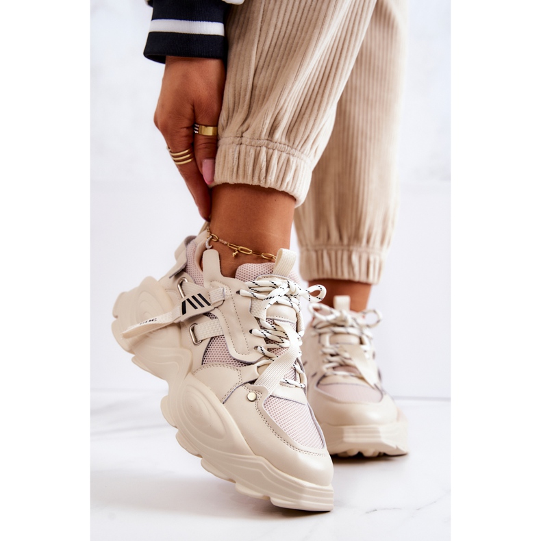 Tênis esportivo GOE JJ2N4082 bege 2