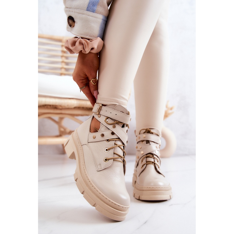 FILIPCZYK Botas femininas de couro com recortes bege claro Everly 2