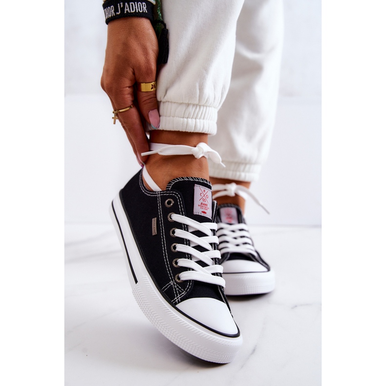 Cross Jeans Tênis feminino clássico cruzado jeans JJ2R4011C preto 1