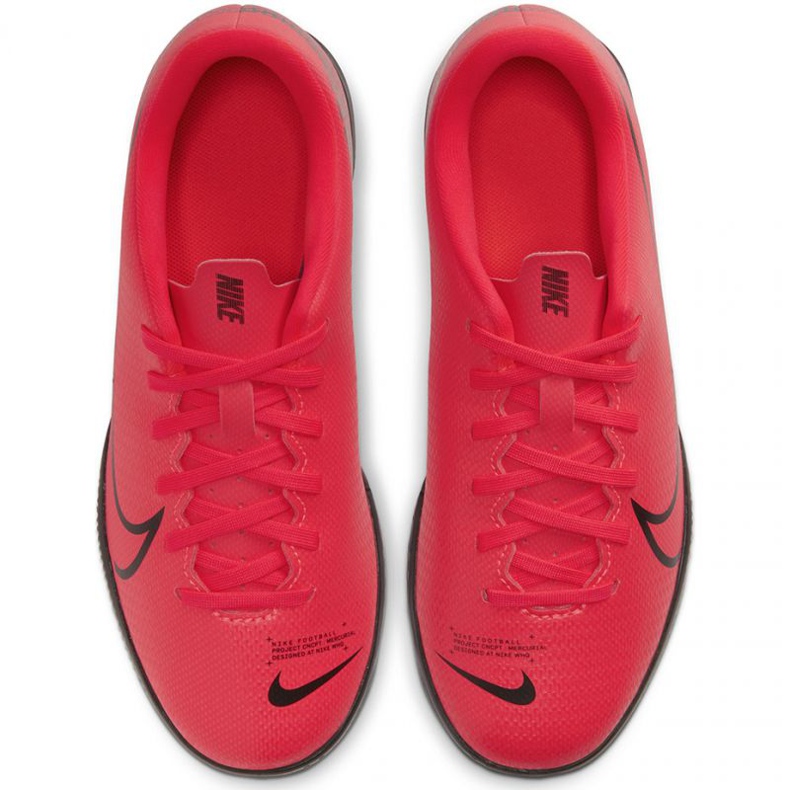 Sapatos de interior Nike Mercurial Vapor 13 Club Ic Jr AT8169-606 vermelho laranjas e tintos 1