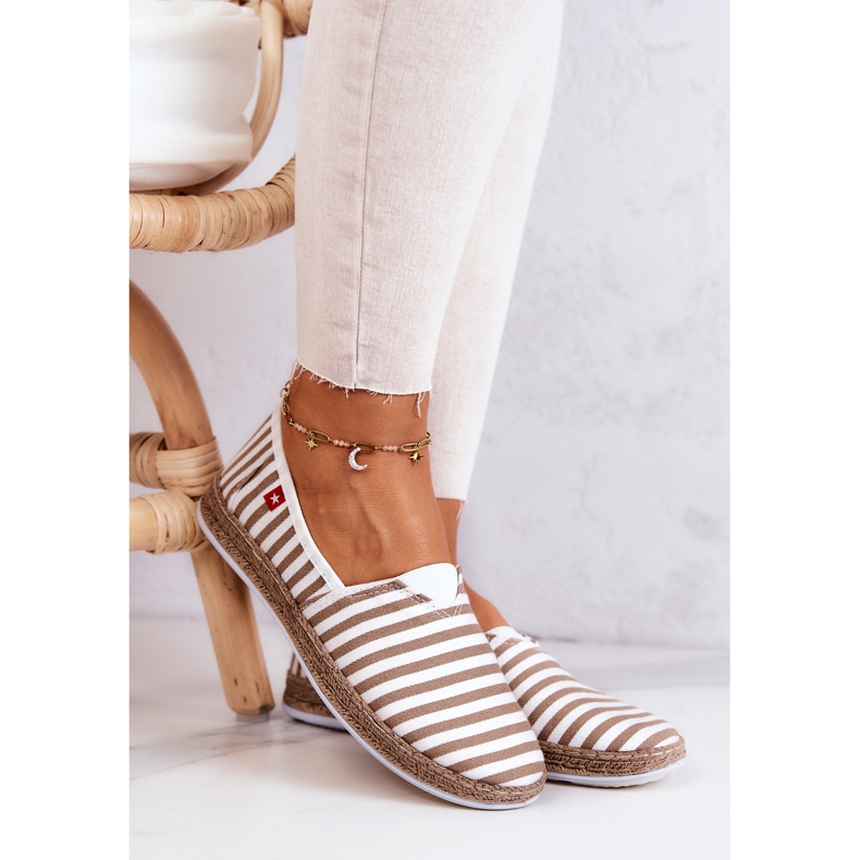 Alpercatas femininas Big Star slip-on Stripes FF276029 Bege branco 1