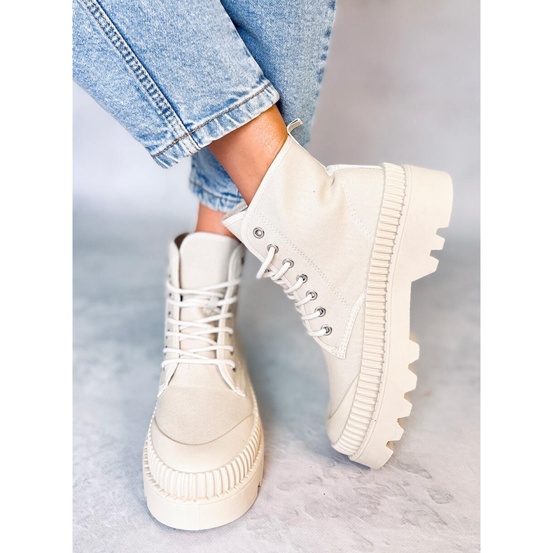 Tênis de trekking cano alto Costa Bege 1