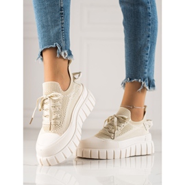 TRENDI Tênis Openwork na plataforma bege 1