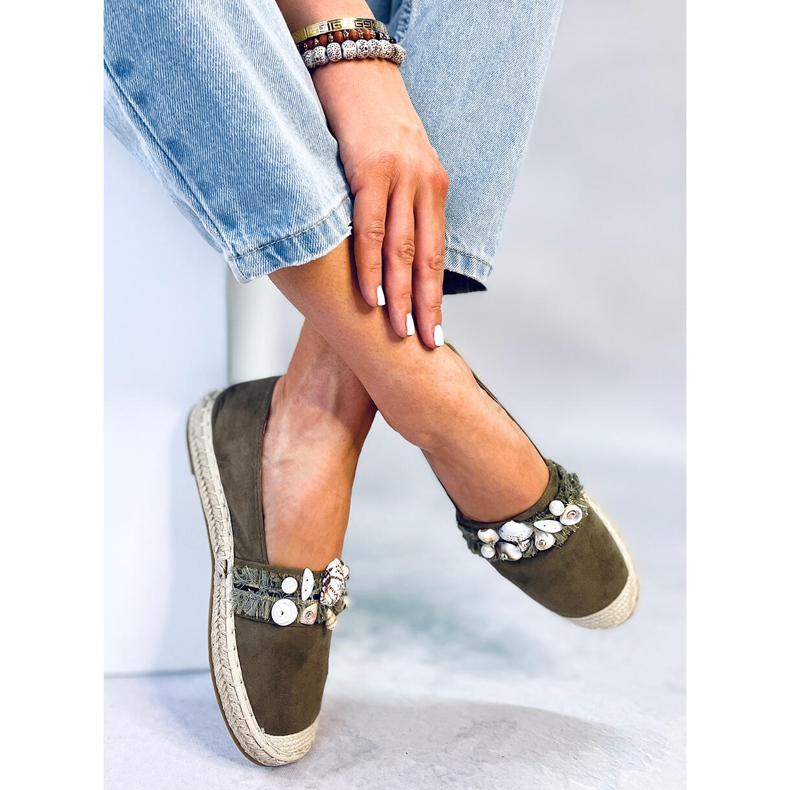 Alpercatas Lola Green com conchas verde 2 Alpercatas Lola Green com conchas verde 2