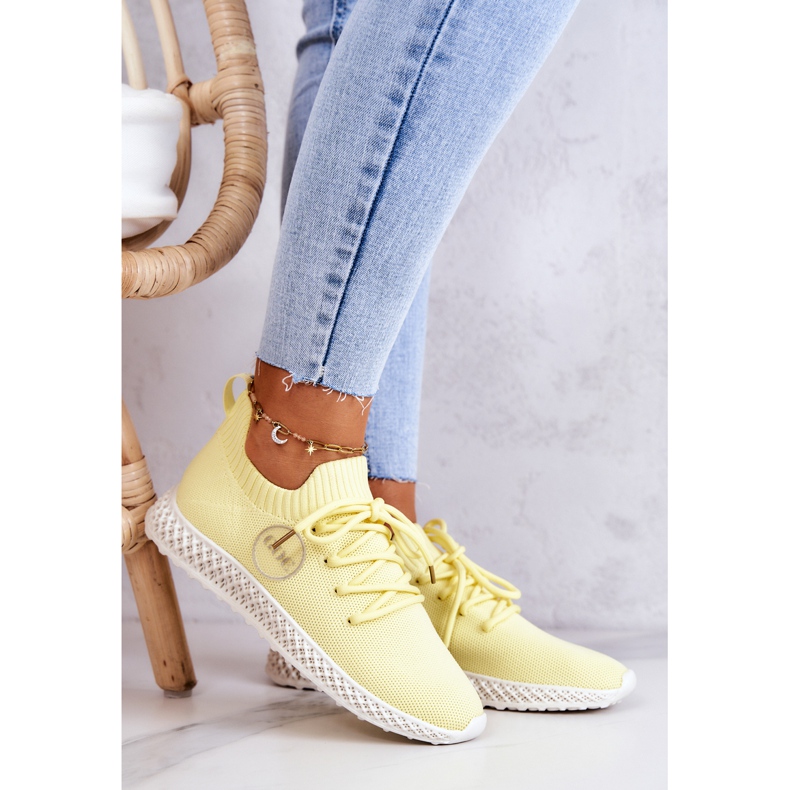 Tênis esportivo feminino GOE JJ2N4150 Amarelo 1