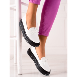 Mocassins leves na plataforma VINCEZA branco 2