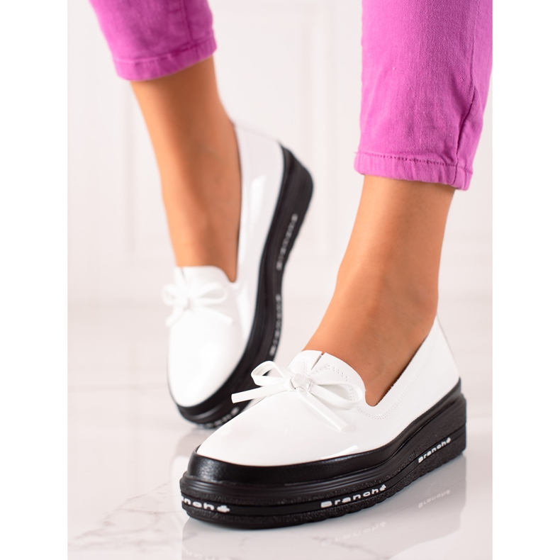 Mocassins leves na plataforma VINCEZA branco 1