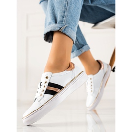 Tênis esportivo em couro VINCEZA branco 1