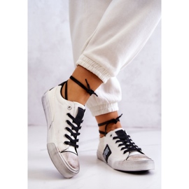 Tênis feminino Big Star JJ274350 Tênis branco e preto 2