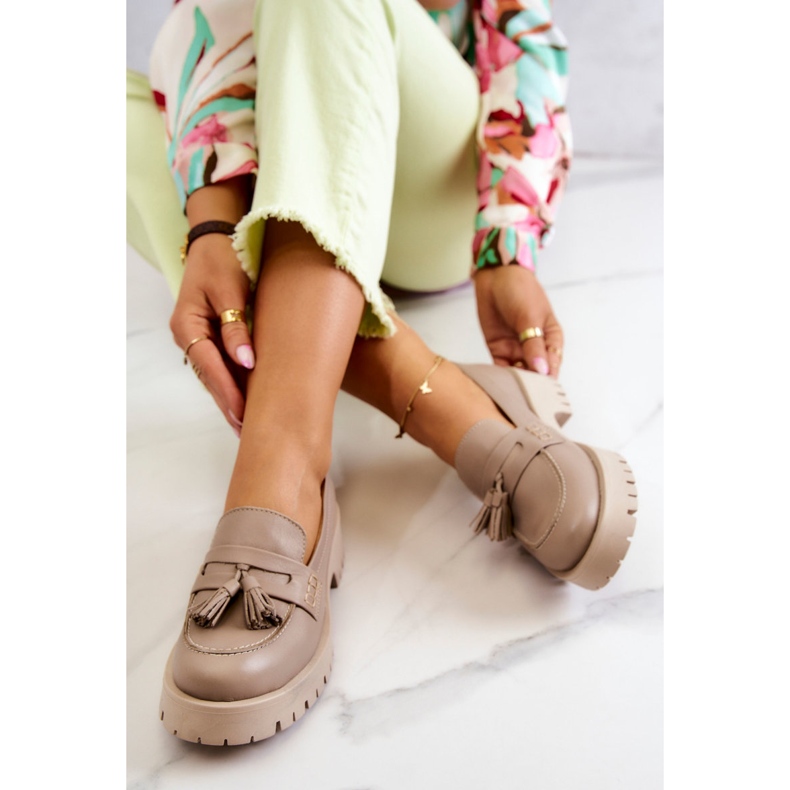 Sapatos de couro feminino Franjas Maciejka 05497-04 Bege 1