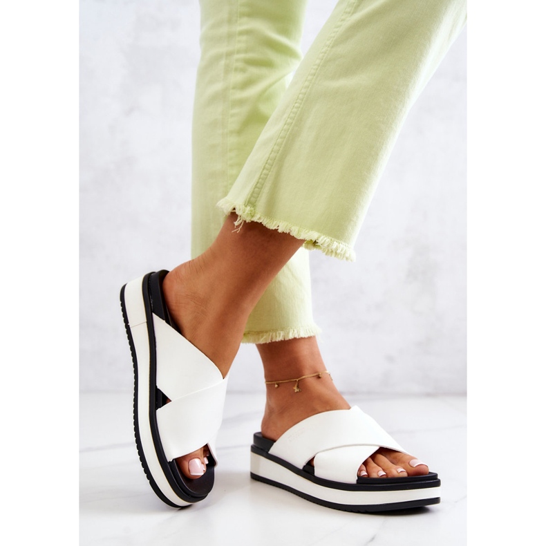 Chinelos femininos Big Star JJ274723 Branco 2