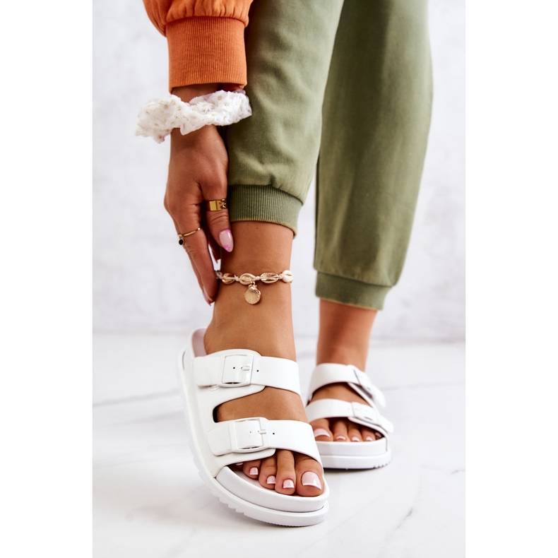 S.Barski Chinelos de borracha Corina branca com fivela branco 2