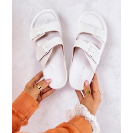 S.Barski Chinelos de borracha Corina branca com fivela branco 1